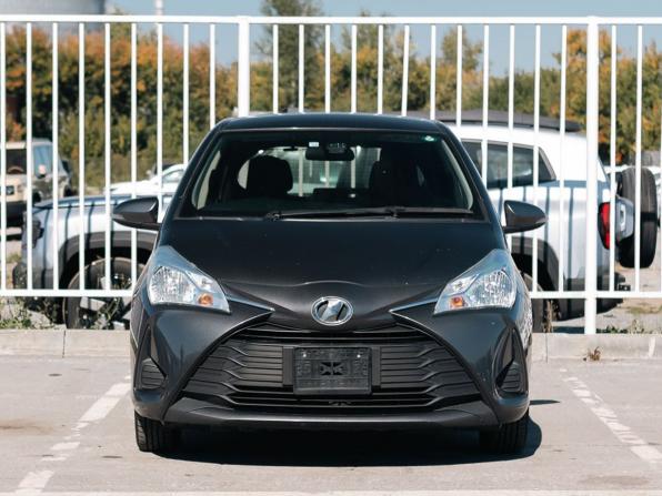Toyota Vitz III (XP130) Рестайлинг 2 с пробегом 2017 года, цена 950 000 рублей, 76000 км, хэтчбек, Автокод Объявления