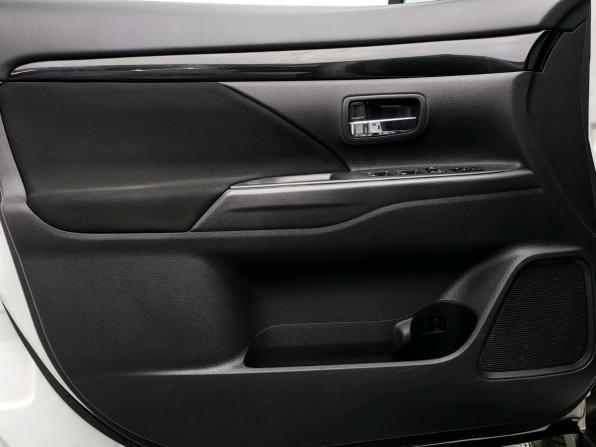 Mitsubishi Outlander III Рестайлинг 3 с пробегом 2019 года, цена 1 952 000 рублей, 150651 км, внедорожник, Автокод Объявления