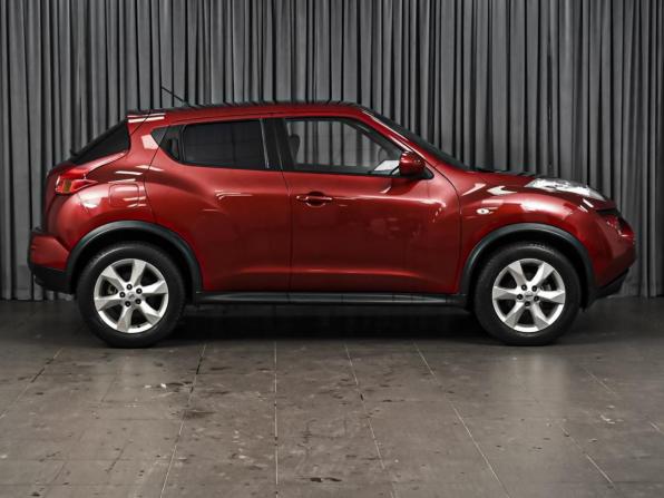 Nissan Juke I с пробегом 2012 года, цена 1 046 000 рублей, 178422 км, внедорожник, Автокод Объявления