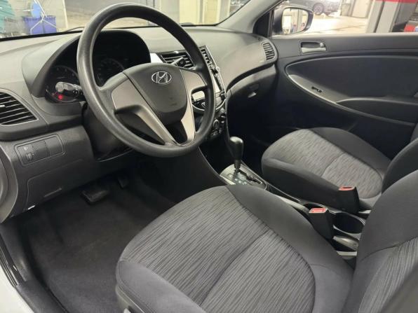 Hyundai Solaris I Рестайлинг с пробегом 2015 года, цена 950 000 рублей, 129866 км, седан, Автокод Объявления