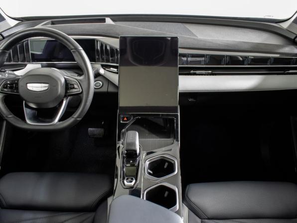 Geely Atlas II с пробегом 2024 года, цена 3 195 000 рублей, 22500 км, внедорожник, Автокод Объявления