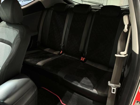 Kia Ceed II Рестайлинг с пробегом 2017 года, цена 1 369 000 рублей, 227593 км, хэтчбек, Автокод Объявления