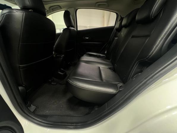 Honda Vezel I Рестайлинг с пробегом 2021 года, цена 2 260 000 рублей, 39227 км, внедорожник, Автокод Объявления