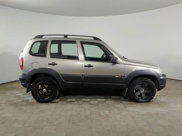 Chevrolet Niva I Рестайлинг с пробегом 2016 года, цена 499 000 рублей, 128116 км, внедорожник, Автокод Объявления