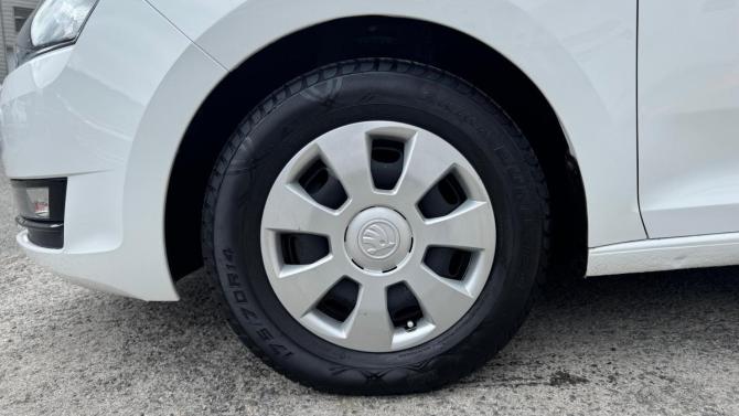 Skoda Rapid I Рестайлинг с пробегом 2018 года, цена 1 362 700 рублей, 32197 км, лифтбек, Автокод Объявления