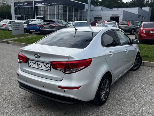 Kia Rio III Рестайлинг с пробегом 2016 года, цена 998 000 рублей, 110500 км, седан, Автокод Объявления