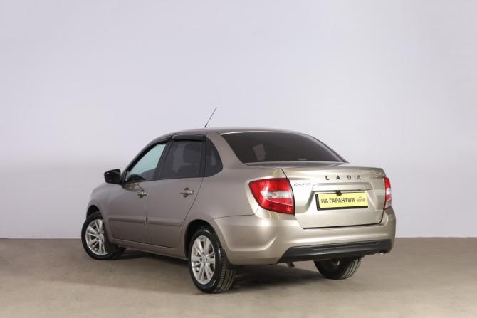 Lada (ВАЗ) Granta I Рестайлинг с пробегом 2019 года, цена 939 000 рублей, 34000 км, седан, Автокод Объявления