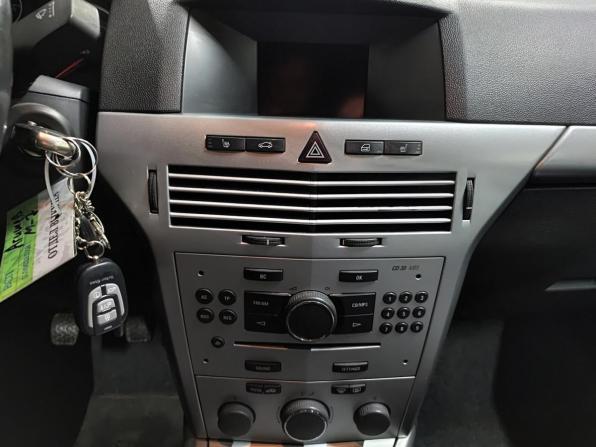 Opel Astra H Рестайлинг с пробегом 2010 года, цена 589 000 рублей, 138332 км, седан, Автокод Объявления