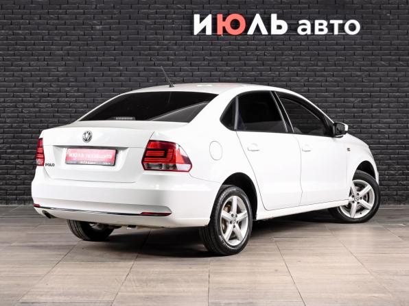 Volkswagen Polo V с пробегом 2015 года, цена 540 000 рублей, 276989 км, седан, Автокод Объявления