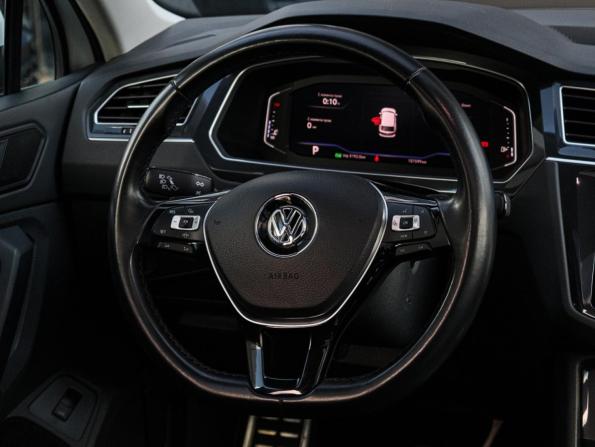 Volkswagen Tiguan II с пробегом 2019 года, цена 3 200 000 рублей, 107598 км, внедорожник, Автокод Объявления