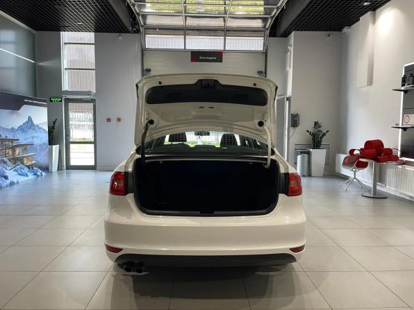 Volkswagen Jetta VI с пробегом 2012 года, цена 975 000 рублей, 124935 км, седан, Автокод Объявления
