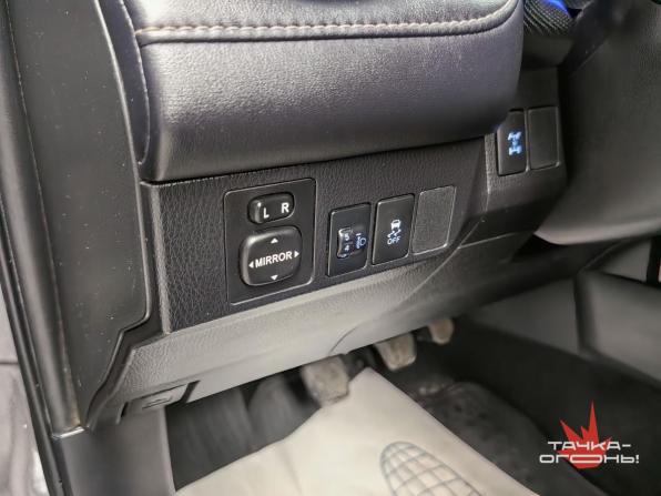 Toyota RAV4 IV (XA40) с пробегом 2013 года, цена 2 158 000 рублей, 118000 км, внедорожник, Автокод Объявления
