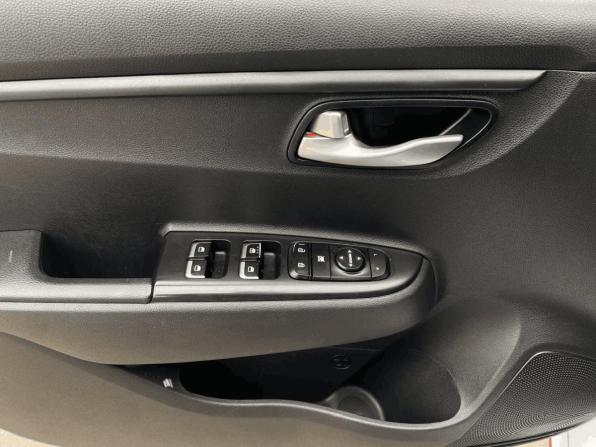 Kia Rio IV с пробегом 2019 года, цена 1 320 000 рублей, 63740 км, седан, Автокод Объявления