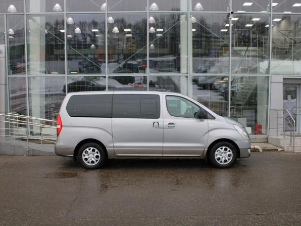 Hyundai H-1 II с пробегом 2014 года, цена 1 580 000 рублей, 228365 км, минивэн, Автокод Объявления
