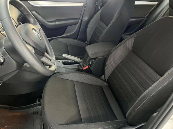 Skoda Octavia III (A7) Рестайлинг с пробегом 2019 года, цена 1 711 500 рублей, 106352 км, лифтбек, Автокод Объявления