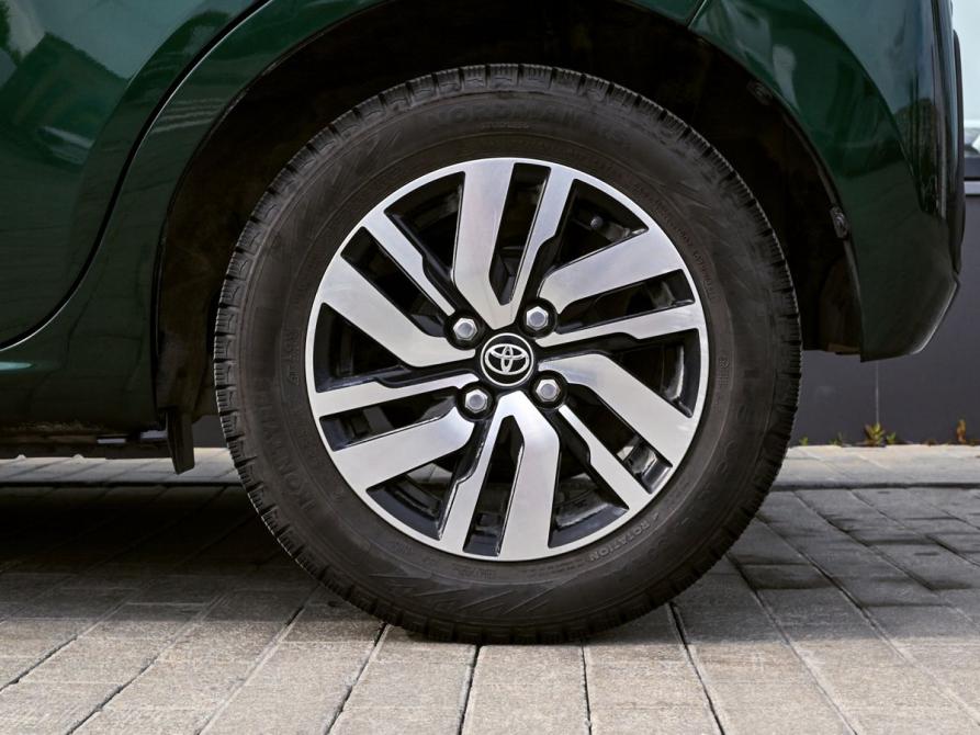 Toyota Passo III Рестайлинг Екатеринбург  - изображение 19