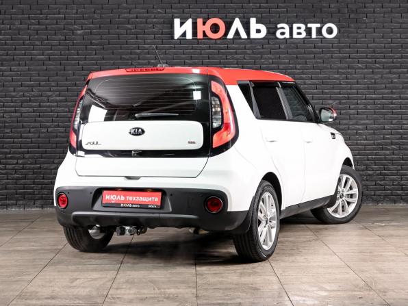 Kia Soul II Рестайлинг с пробегом 2018 года, цена 1 599 000 рублей, 118812 км, хэтчбек, Автокод Объявления