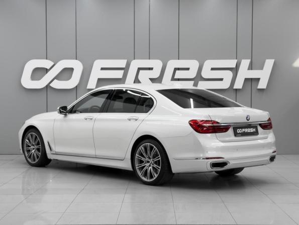 BMW 7 серии VI (G11/G12) с пробегом 2017 года, цена 3 150 000 рублей, 193727 км, седан, Автокод Объявления
