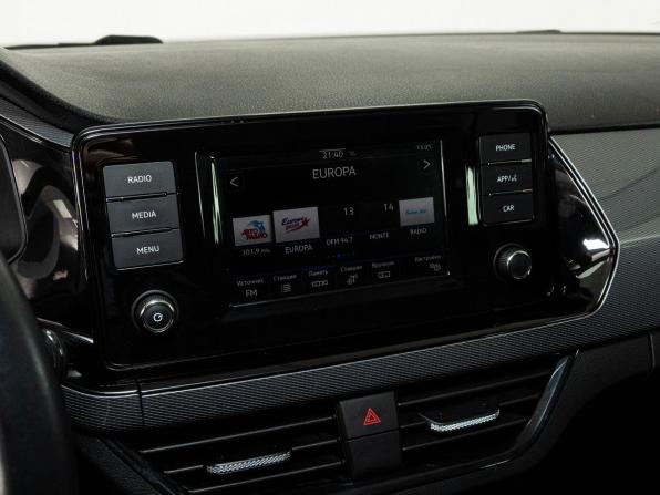 Volkswagen Polo VI с пробегом 2021 года, цена 1 679 000 рублей, 49300 км, лифтбек, Автокод Объявления