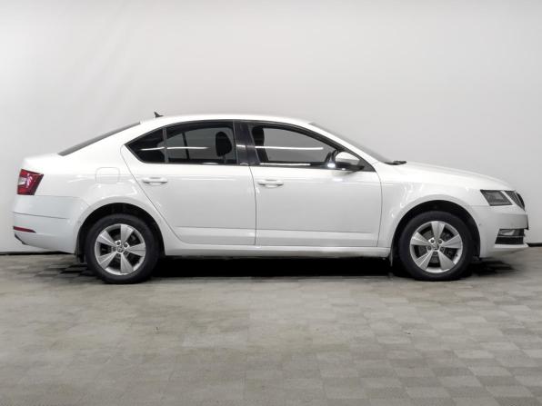 Skoda Octavia III (A7) Рестайлинг с пробегом 2018 года, цена 1 850 000 рублей, 112041 км, лифтбек, Автокод Объявления