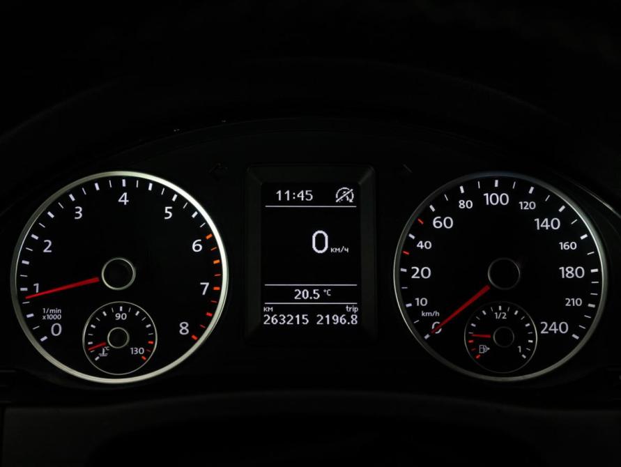Volkswagen Tiguan I Рестайлинг Санкт-Петербург  - изображение 25
