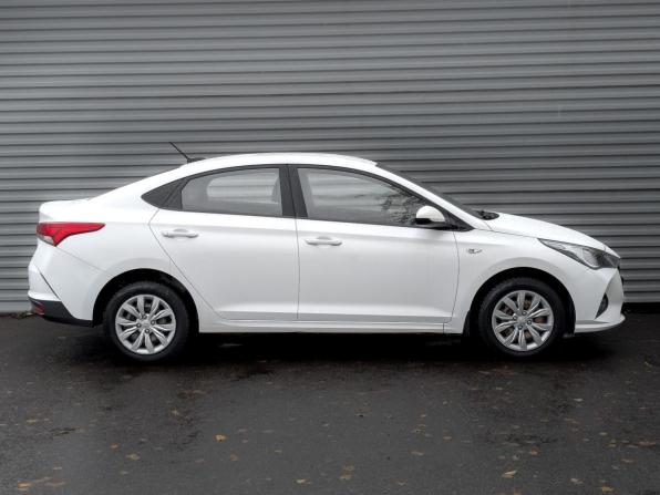 Hyundai Solaris II Рестайлинг с пробегом 2022 года, цена 1 545 000 рублей, 86180 км, седан, Автокод Объявления