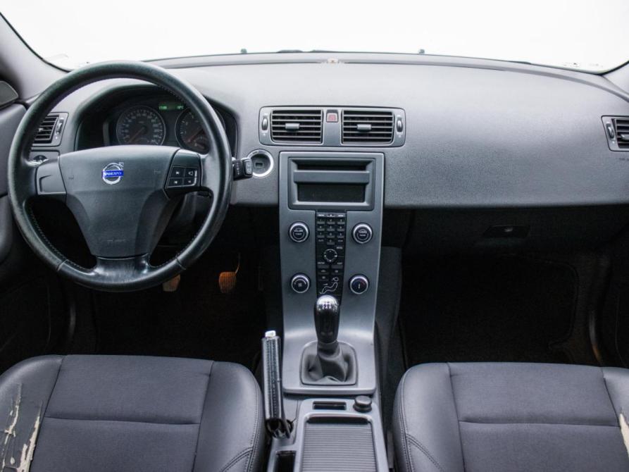 Volvo C30 I Москва  - изображение 13