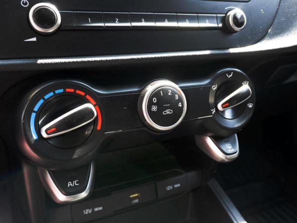 Kia Rio IV Рестайлинг с пробегом 2021 года, цена 1 249 000 рублей, 192372 км, хэтчбек, Автокод Объявления