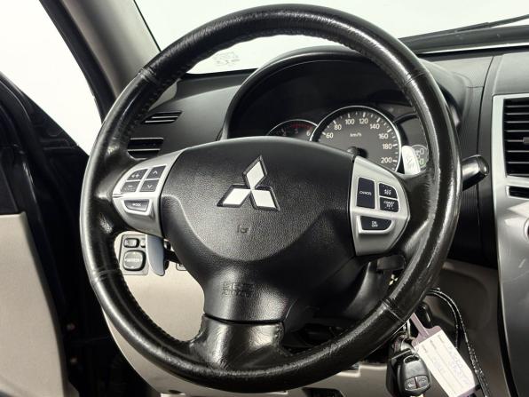 Mitsubishi Pajero Sport II с пробегом 2011 года, цена 1 530 000 рублей, 215287 км, внедорожник, Автокод Объявления