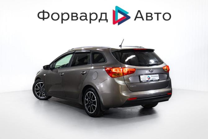 Kia Ceed II с пробегом 2014 года, цена 949 999 рублей, 177000 км, универсал, Автокод Объявления