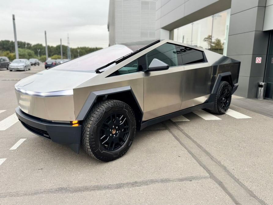 Tesla Cybertruck Москва  - изображение 3