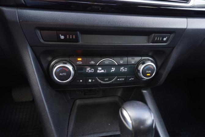 Mazda 3 III (BM) с пробегом 2014 года, цена 1 130 000 рублей, 137126 км, седан, Автокод Объявления