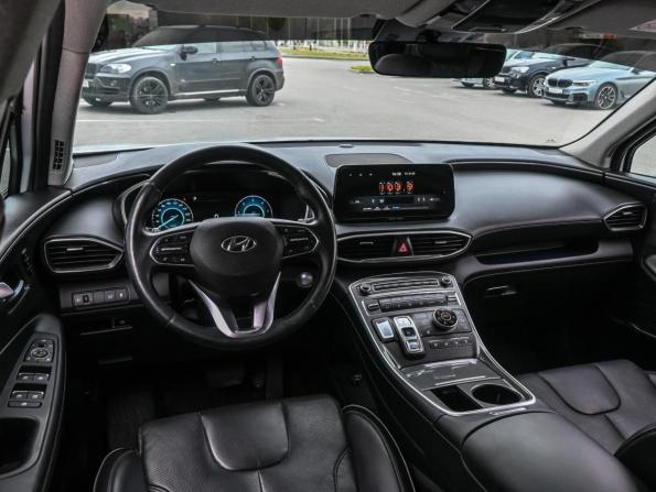 Hyundai Santa Fe IV Рестайлинг с пробегом 2021 года, цена 3 469 000 рублей, 125369 км, внедорожник, Автокод Объявления