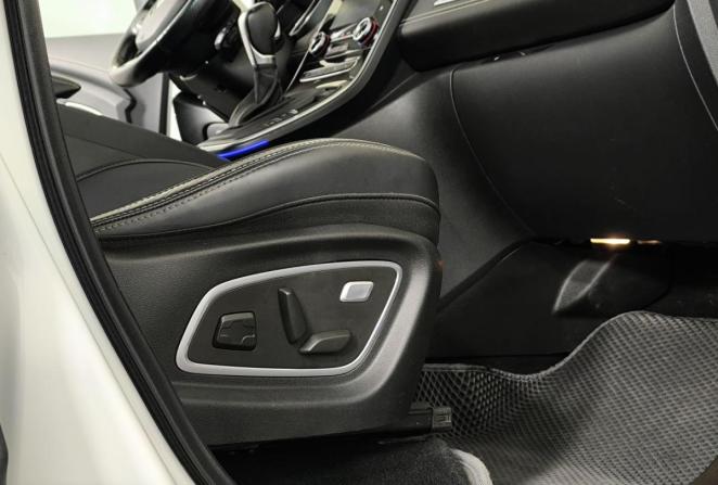 Renault Scenic IV с пробегом 2018 года, цена 1 550 000 рублей, 224940 км, компактвэн, Автокод Объявления