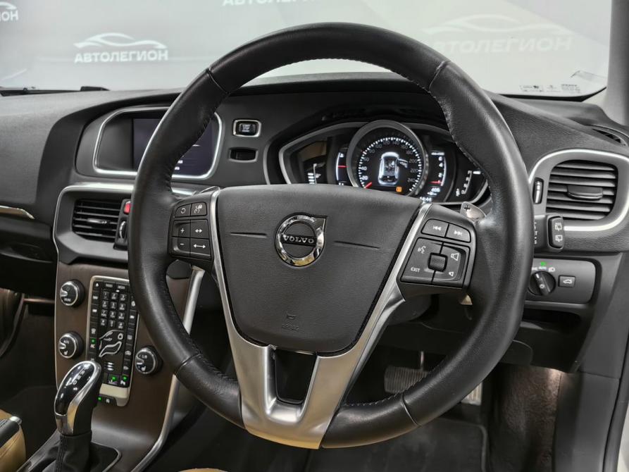 Volvo V40 II Рестайлинг Новосибирск  - изображение 12