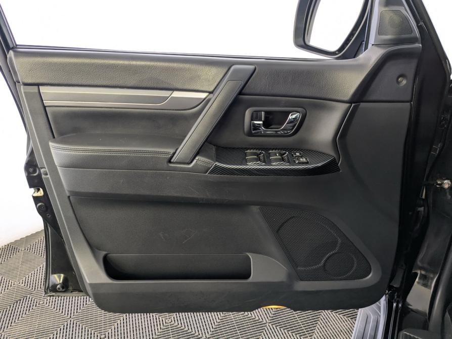 Mitsubishi Pajero IV Рестайлинг 2 Москва  - изображение 17