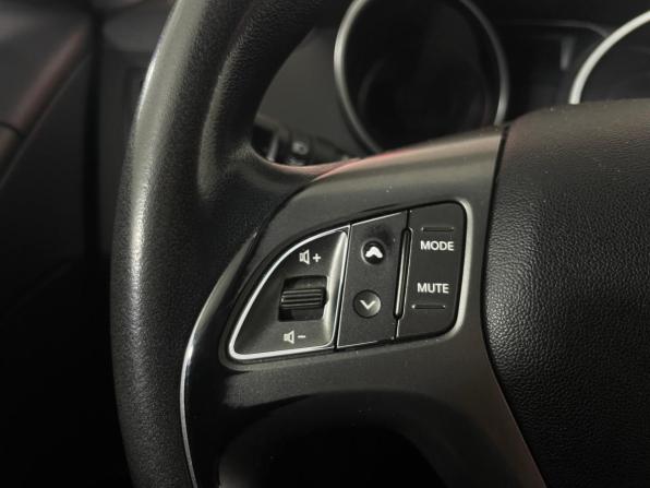 Hyundai ix35 I Рестайлинг с пробегом 2015 года, цена 1 350 000 рублей, 194360 км, внедорожник, Автокод Объявления