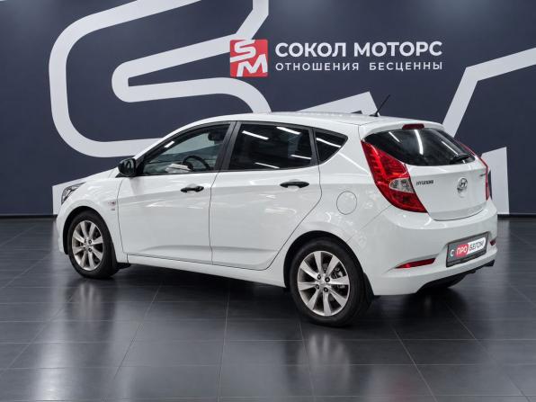 Hyundai Solaris I Рестайлинг с пробегом 2014 года, цена 889 900 рублей, 118300 км, хэтчбек, Автокод Объявления