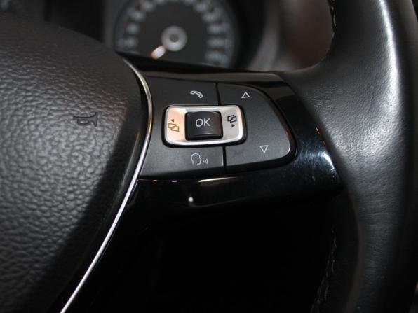 Volkswagen Polo V Рестайлинг с пробегом 2020 года, цена 1 419 900 рублей, 68609 км, седан, Автокод Объявления