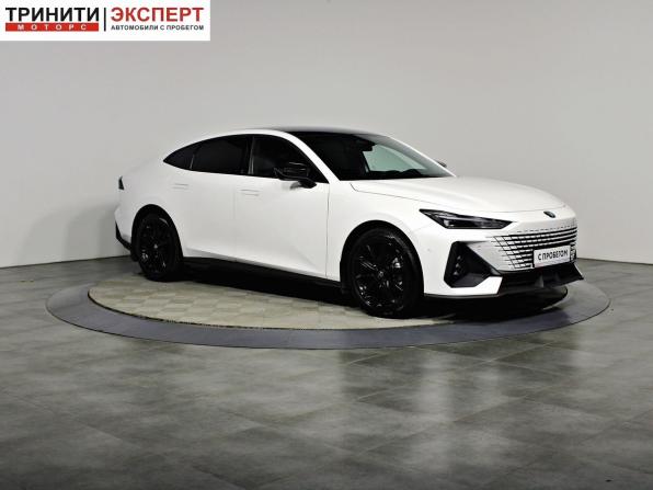 Changan UNI-V I с пробегом 2023 года, цена 2 297 000 рублей, 42637 км, лифтбек, Автокод Объявления