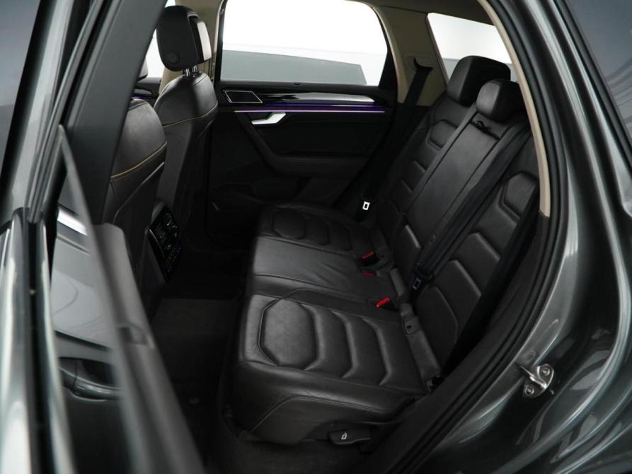 Volkswagen Touareg III Москва  - изображение 9