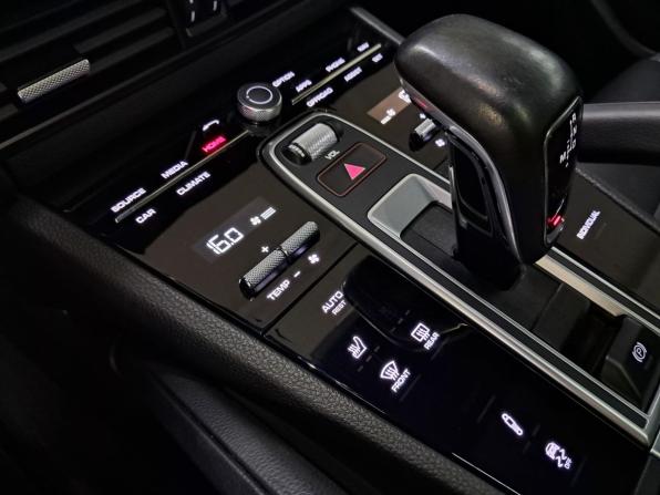 Porsche Cayenne III с пробегом 2022 года, цена 10 250 000 рублей, 45286 км, внедорожник, Автокод Объявления