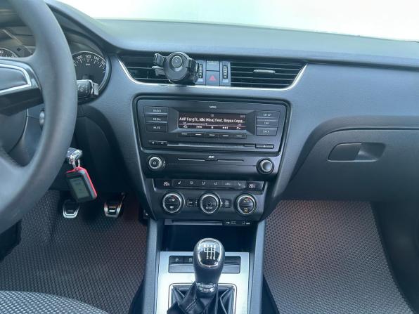 Skoda Octavia III (A7) с пробегом 2013 года, цена 1 095 000 рублей, 187021 км, лифтбек, Автокод Объявления