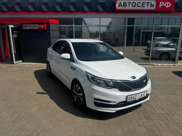 Kia Rio III Рестайлинг с пробегом 2016 года, цена 949 900 рублей, 100182 км, седан, Автокод Объявления