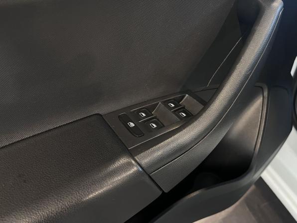 Skoda Rapid I с пробегом 2014 года, цена 495 000 рублей, 211030 км, лифтбек, Автокод Объявления