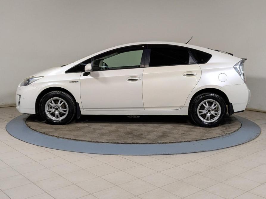 Toyota Prius III (XW30) Екатеринбург  - изображение 5