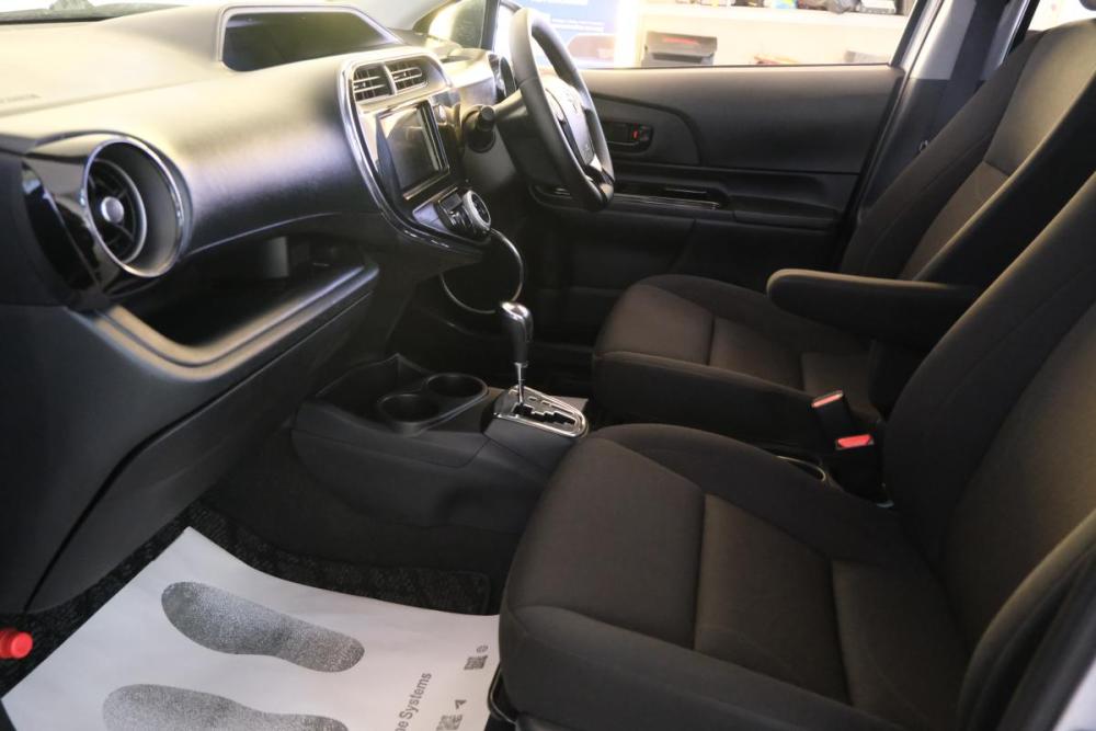 Toyota Aqua I Рестайлинг 2 Омск  - изображение 18