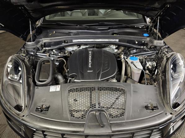 Porsche Macan I с пробегом 2018 года, цена 3 500 000 рублей, 90270 км, внедорожник, Автокод Объявления