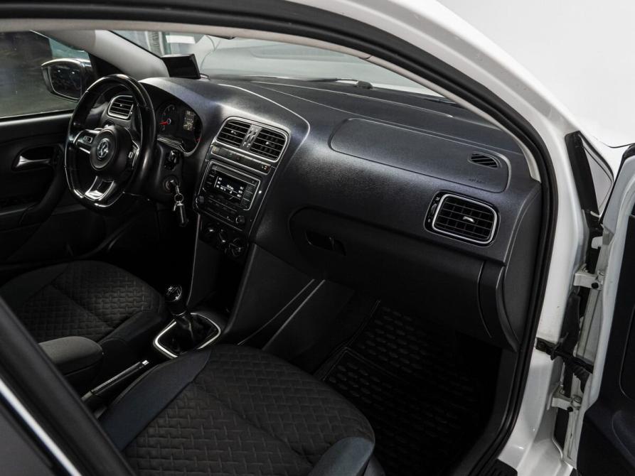 Volkswagen Polo V Рестайлинг Тюмень  - изображение 15