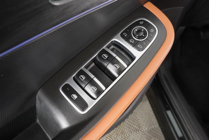Omoda C5 I с пробегом 2022 года, цена 1 799 000 рублей, 43600 км, внедорожник, Автокод Объявления